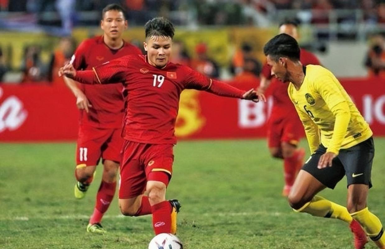 国足对越南直播的相关图片